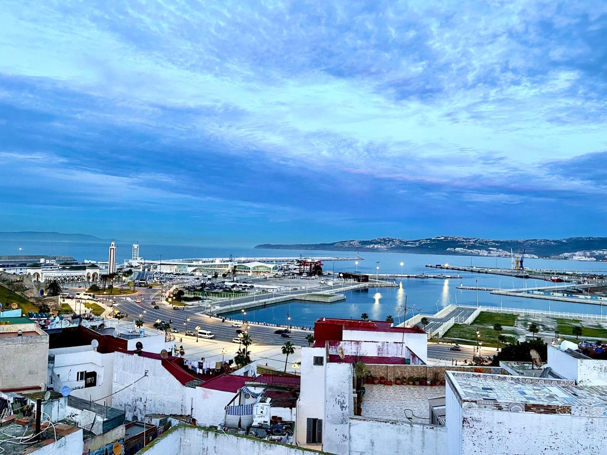 Socco Hostel Tangier Bagian luar foto