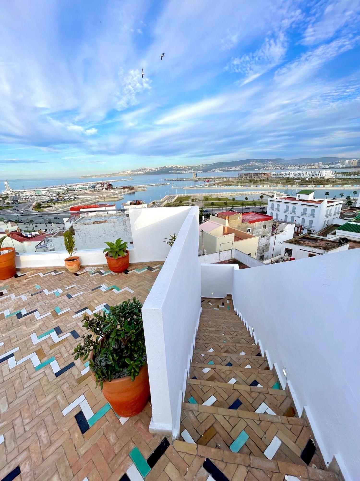 Socco Hostel Tangier Bagian luar foto