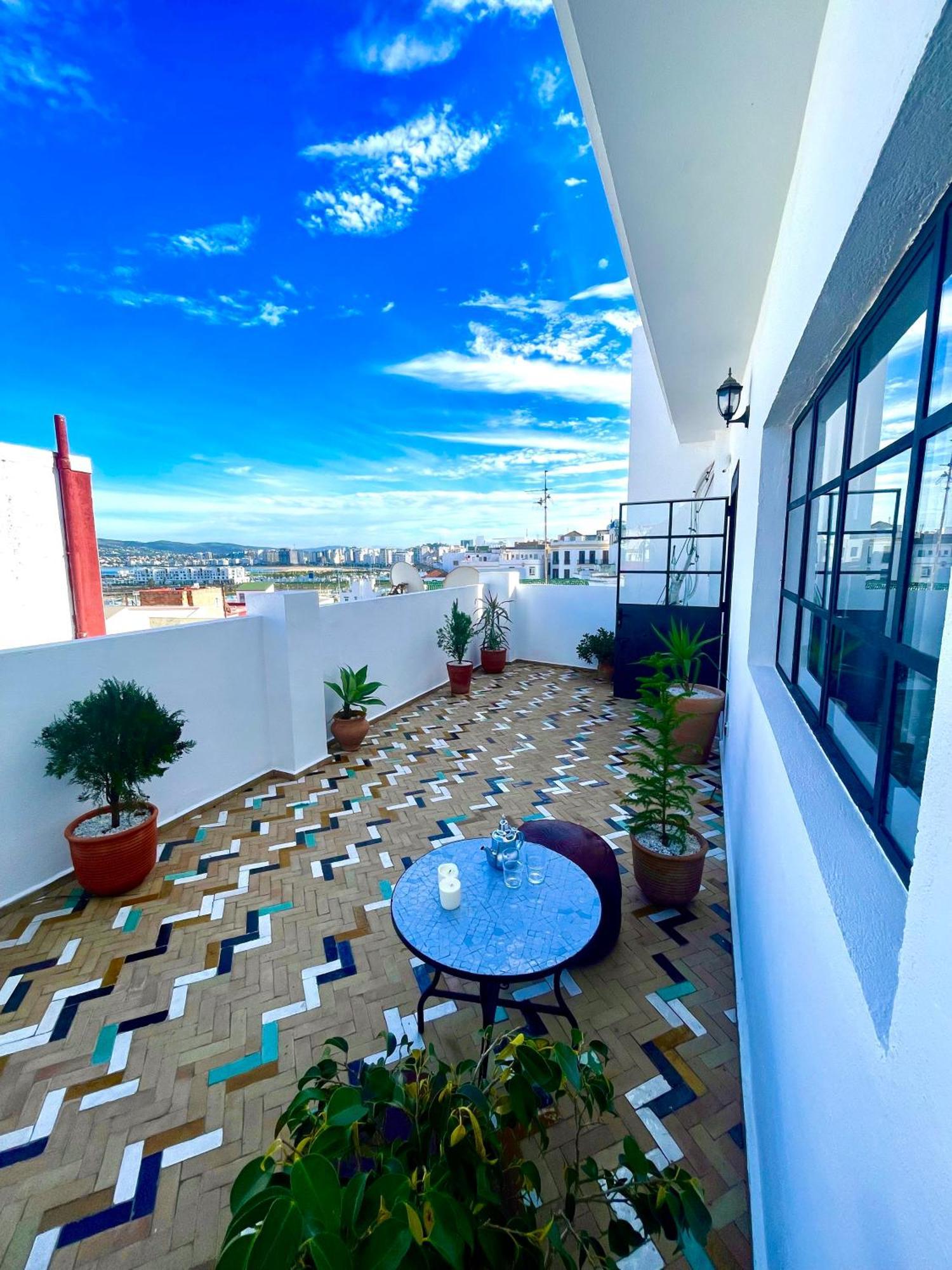 Socco Hostel Tangier Bagian luar foto